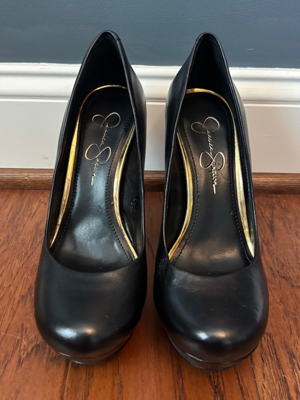 Black Jessica Simpson Platform Pumps